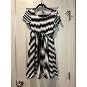 Emma & Elsa Girls Black White Striped Short Sleeve Pocket Dress Size 16